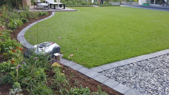 Van der Asdonk Hoveniers heeft nauwelijks uitval door DCM VIVIMUS® Thumb